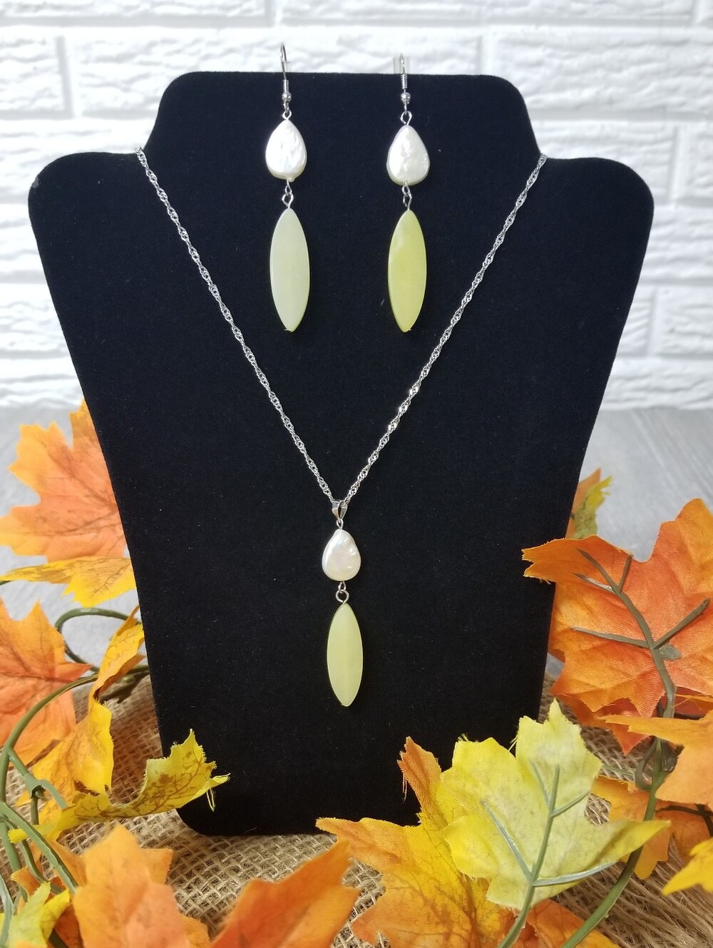 Yellow Marquise Shaped Jewelry Set